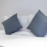 Upper Rock Brighton - Guest House