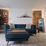 Molly Marine - Bespoke 2 Bedroom Courtyard Apartment - 1 Minute From Brighton Pier
