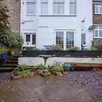 Host & Stay - Tivoli Garden Flat