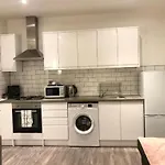 Brighton 2 Bed 2 Bath & Terrace