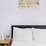 Stay By Brighton Pier Modern Comfort In The City