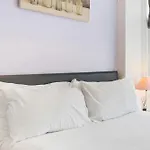 Stay By Brighton Pier Modern Comfort In The City