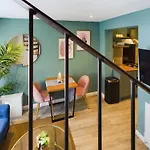 Chic 2 Bed House In Brighton City Centre - Sleeps 5