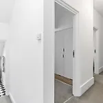 Flat In Brighton And Hove