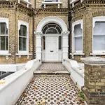 Flat In Brighton And Hove