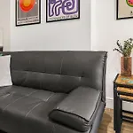 Central Brighton - Sleeps 3 - Near Beach