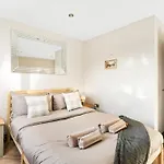 Sea Breeze Escape