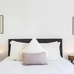 Central Brighton Apartment