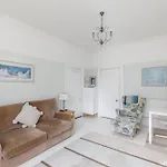 Central Hove Flat W Large Garden