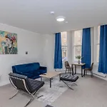 Spacious 2 Bedroom Flat Next To Brighton Beach Sleep 6 Guests Rft