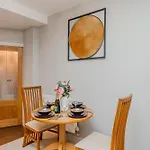 Beautiful1 Bedroom Flat Next To Brighton Beach
