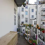 Host & Stay - St Aubyns Coastal Retreat