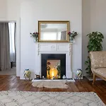 Host & Stay - St Aubyns Coastal Retreat