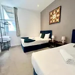Modern Flat Near Brighton Centre