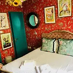 Scarlet Room At The Regency House