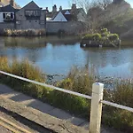 Lovely Studio Flat In Rottingdean