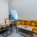 Modern Studio 1 Minute To Beach