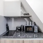 Modern Studio 1 Minute To Beach