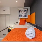 2 Bedroom Flat With Sea View And Free Parking