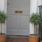Aquarium Guest House