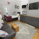 Brighton Abode - By Brighton Holiday Lets