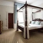 Brighton House