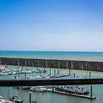 Rethink Serviced Apartments - Brighton Marina
