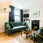 Exquisite 3Bdr Botanical Oasis In Central Brighton