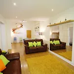 Sillwood Terrace Luxury Apartment