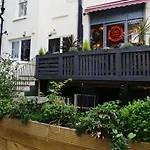 Sillwood Terrace Luxury Apartment