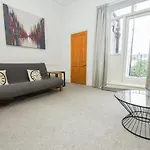 Norton Apartment By Brighton Holiday Lets