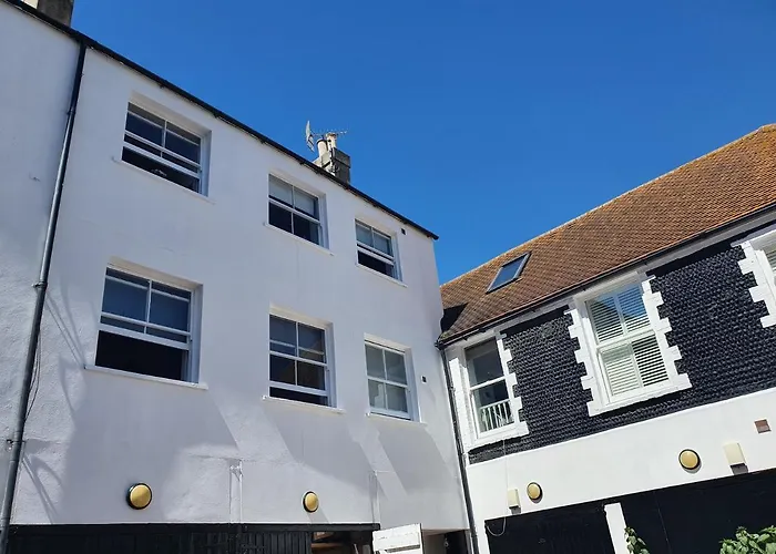 Waynes Place
