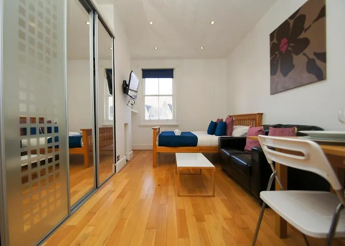 Cambridge Road Studio - By Brighton Holiday Lets