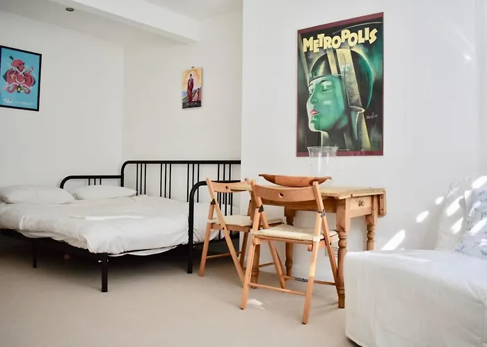 Trendy Studio Flat In Kemptown Village