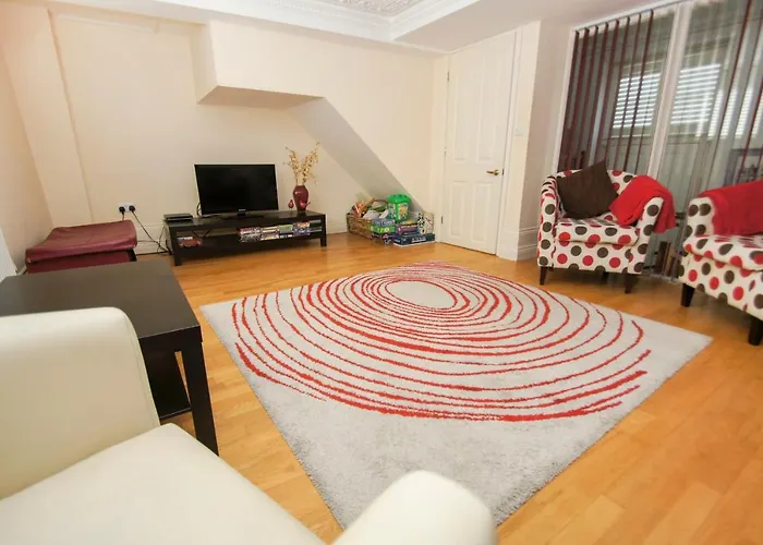 Kemp Town House - Parking - By Brighton Holiday Lets