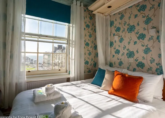 Pass The Keys The Sea View Sophia Suite