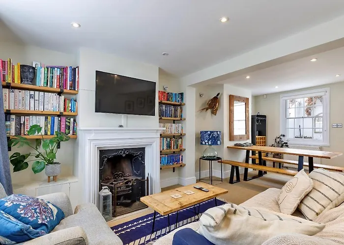 Finest Retreats - Brighton House