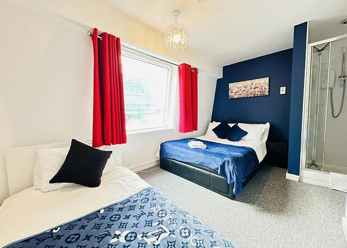 Best Location,4-Br House,Churchill Square Car Park & Sea-2 Min, Brighton Conference Centre 3 Min, Shops, Restaurants, I-360, Pier - Walking Distance