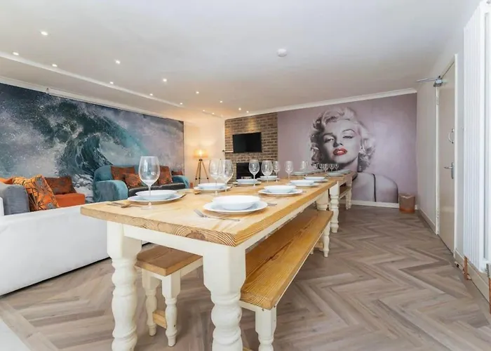 Host & Stay - The Old Coach House On Margaret Street