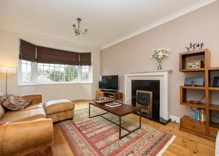 Host & Stay - Downs Valley House