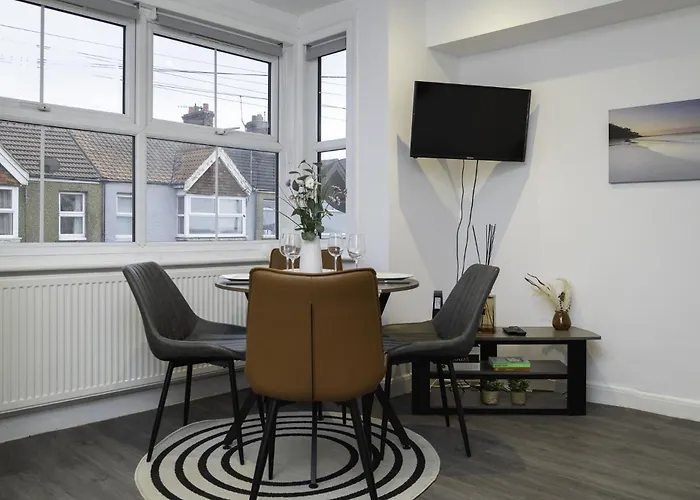 Adelles Seaside Retreat