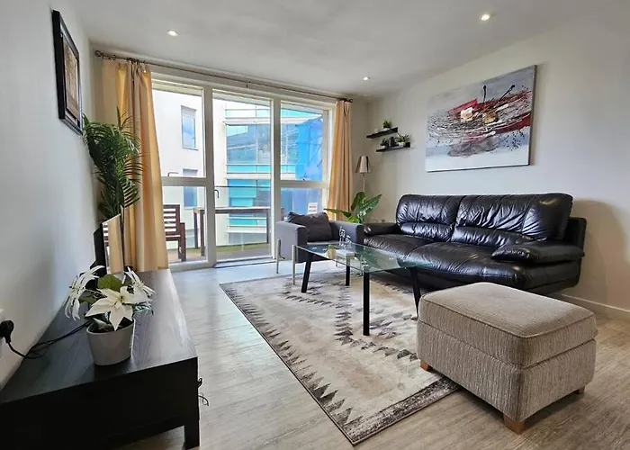 Flash Sale Brighton Train Station 2 Bedroom Flat Bn17Fle59