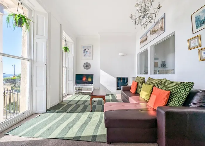 Marine Parade Sea View - By Brighton Holiday Lets
