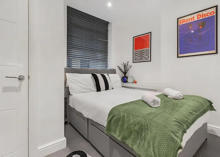 Central Brighton - Sleeps 3 - Near Beach