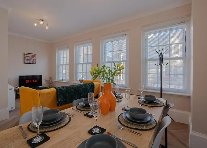 West Street Apartement