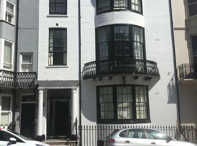 Kempfield House