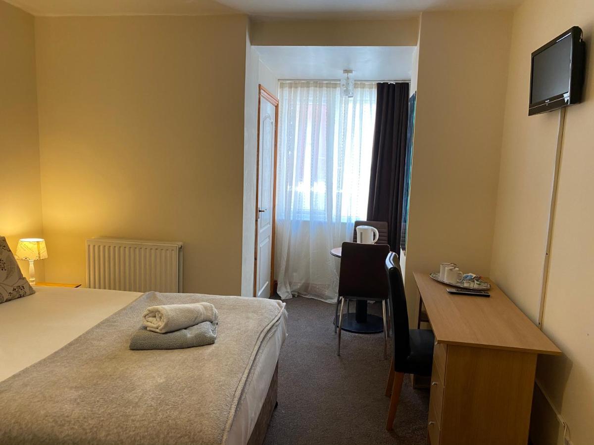 Old Palace Guest house 3*