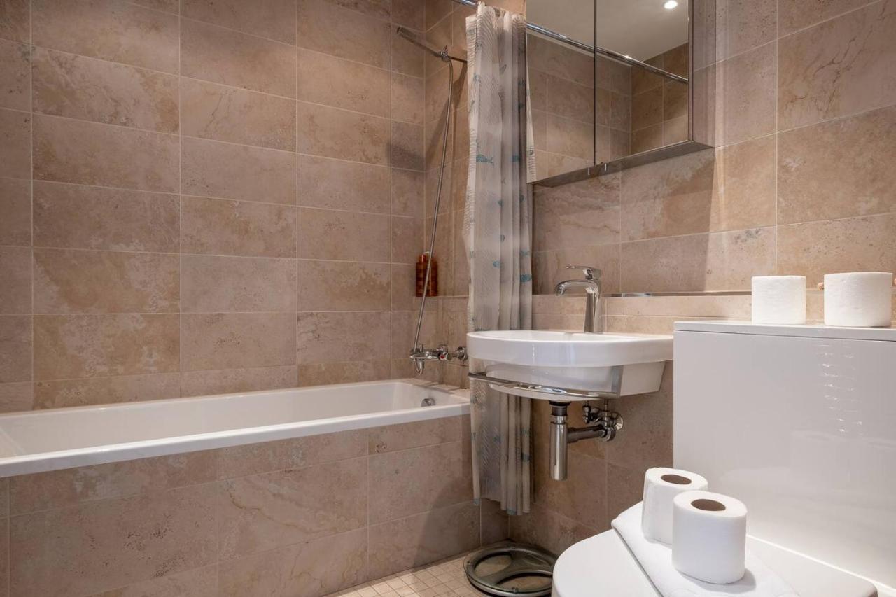 Spectacular Sea Views! Stylish Apt With Balcony