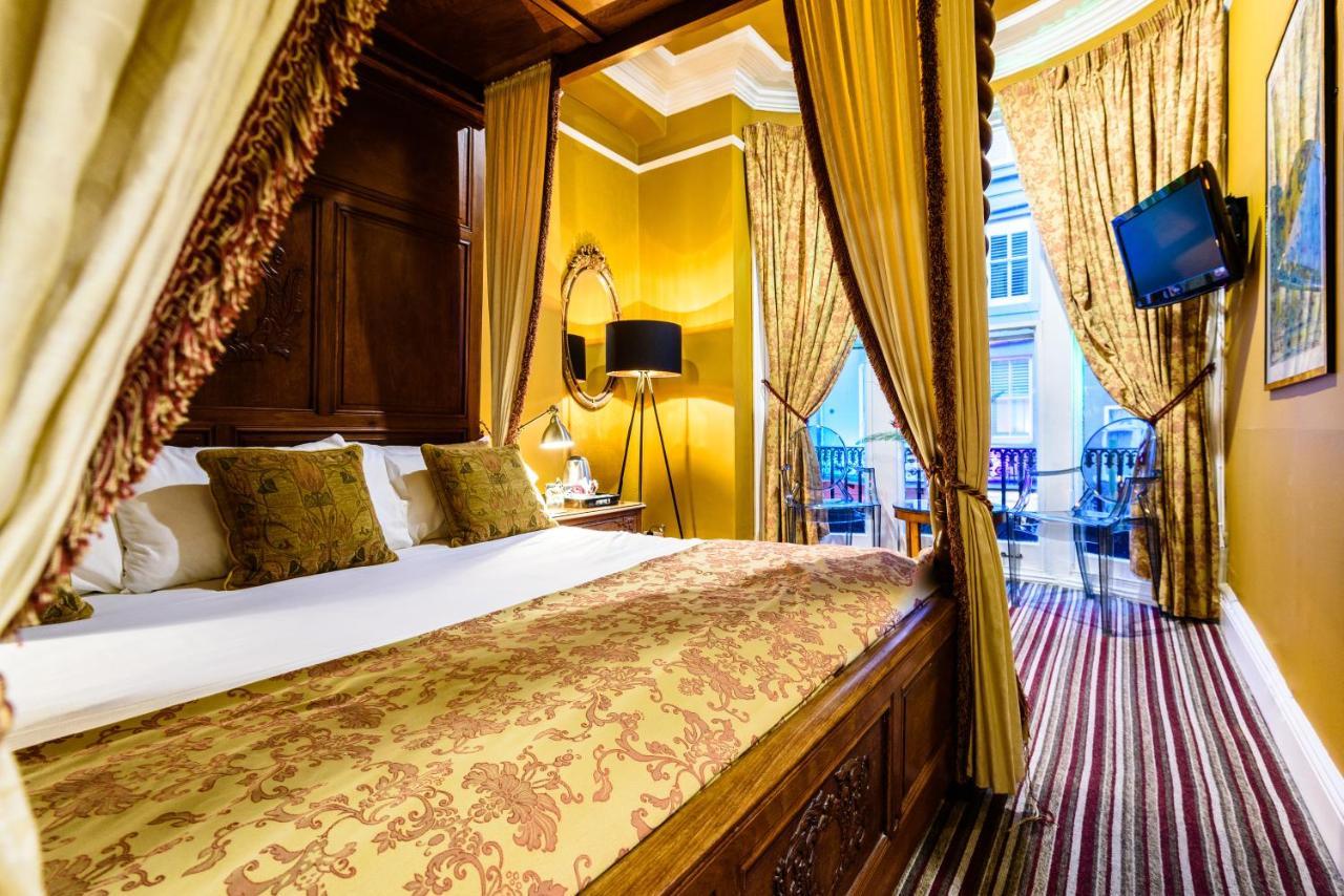 Bed & Breakfast Paskins Town House 3*