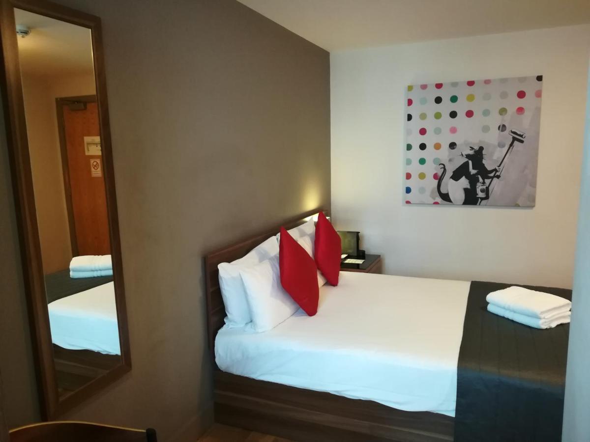 Hotel Britannia Study 3*